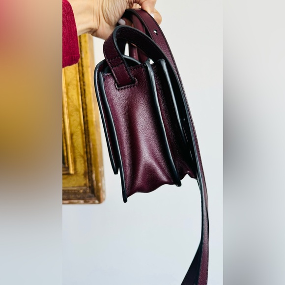 Leather shoulder bag - Sac FOSSIL - Picture 7 of 7